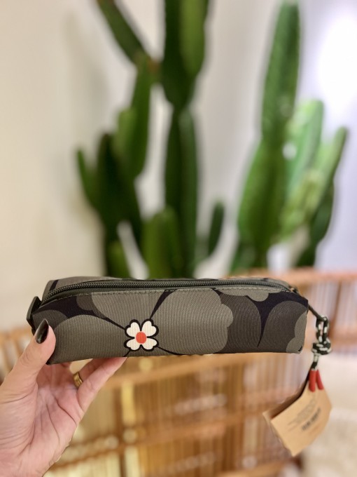 Mini Necessaire Ora Bolas Farm Florbela