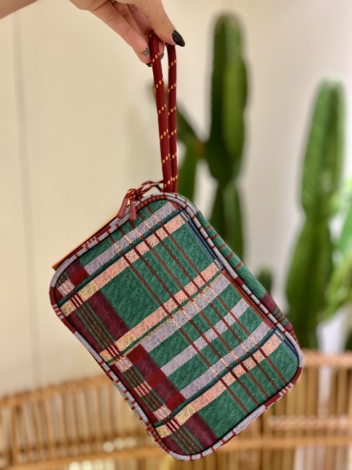 Necessaire Farm Xerô Sofia Xadrez