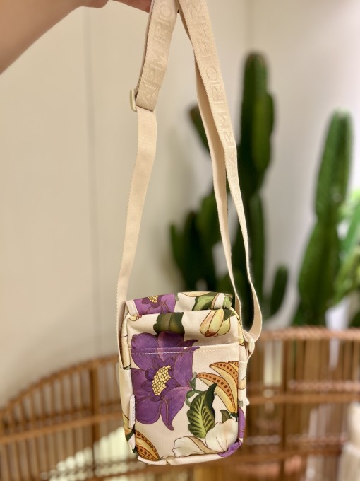 Bolsa Farm Fervo Passaro em Flor