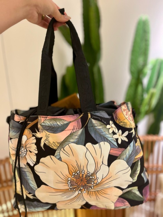 Totebag Farm Carioca Romance em Flor