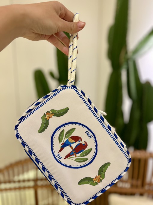 Necessaire Farm Xerô Destino Tropical