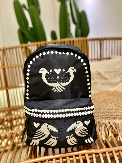 Mochila Farm Xodó Lenço dia e noite