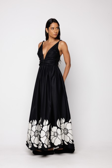 Vestido Bordado Flor da Noite