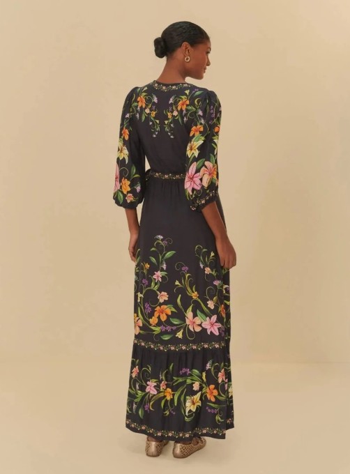Vestido Longo Com Manga Vestida de Flor