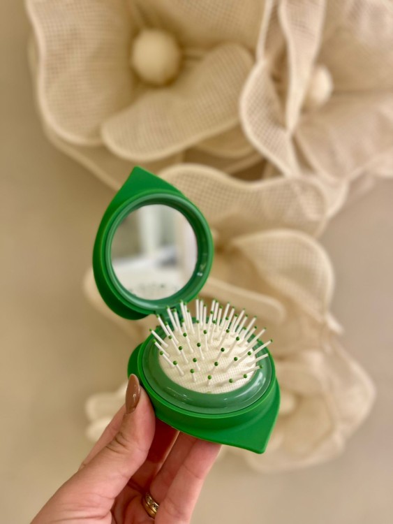 Escova De Cabelo Para Bolsa Costela