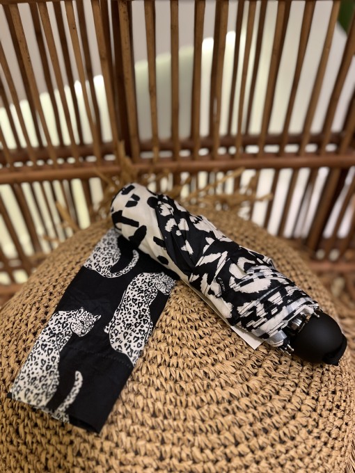 Guarda-Chuva Farm Chuá Onça Urbana