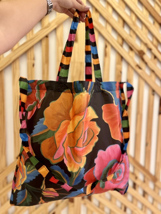 Bolsinha Farm Me Leva Rosas Pintadas