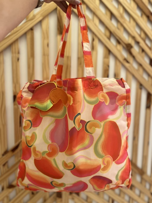 Bolsinha Farm Me Leva Suco de Caju