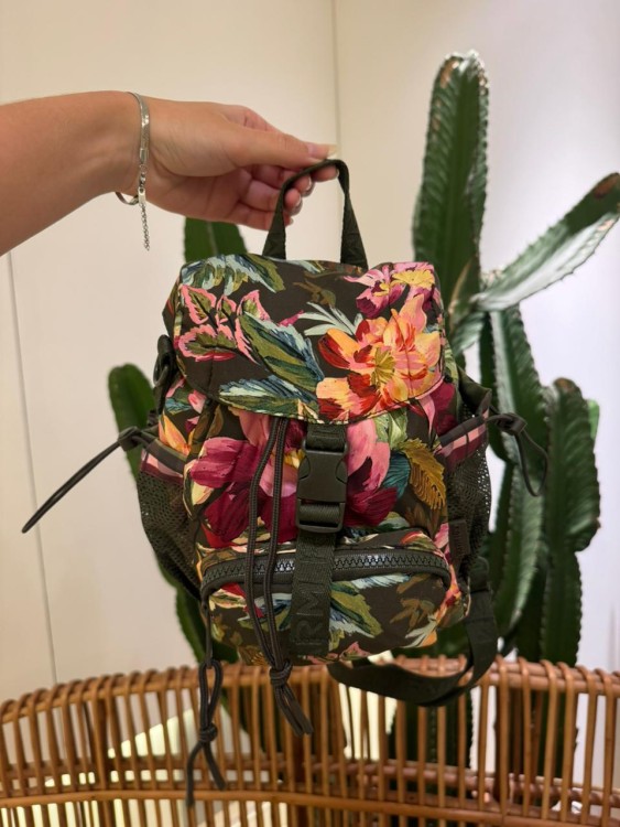 Bolsa Farm Pipoquinha Painted Flowers