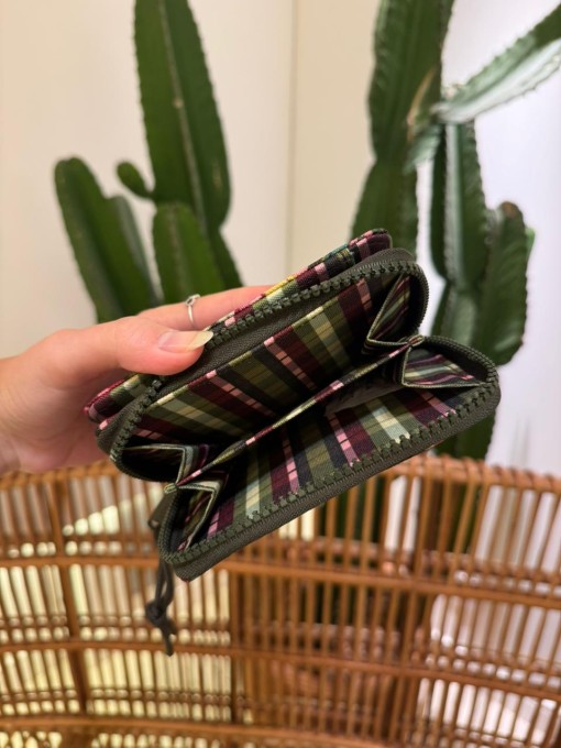 Carteira Farm Ziriguidum Painted Flowers