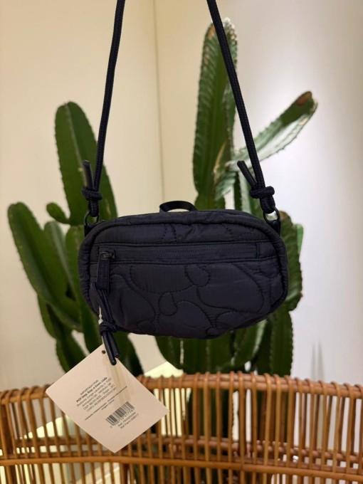 Bolsa Farm Chuchu Puffer Azul Marinho