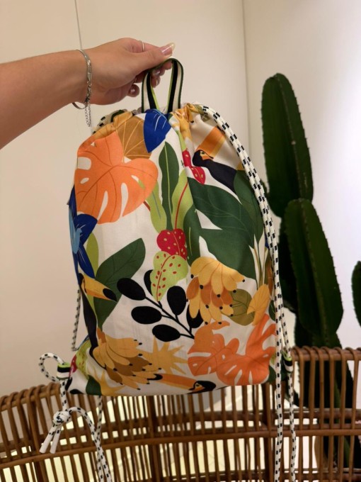 Bolsa Farm Praiana Bossa Tucano x Oásis Latino