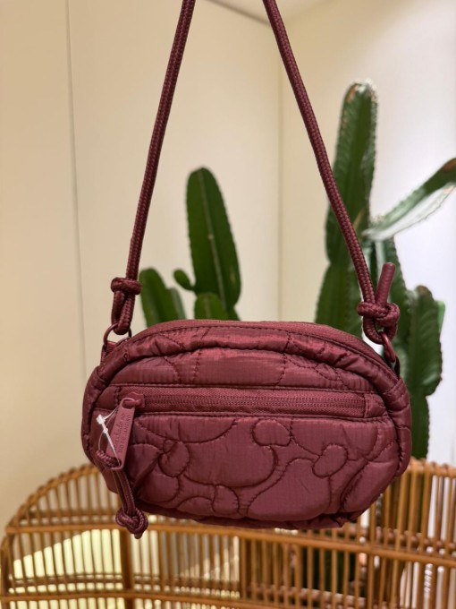 Bolsa Farm Chuchu Puffer Bordô