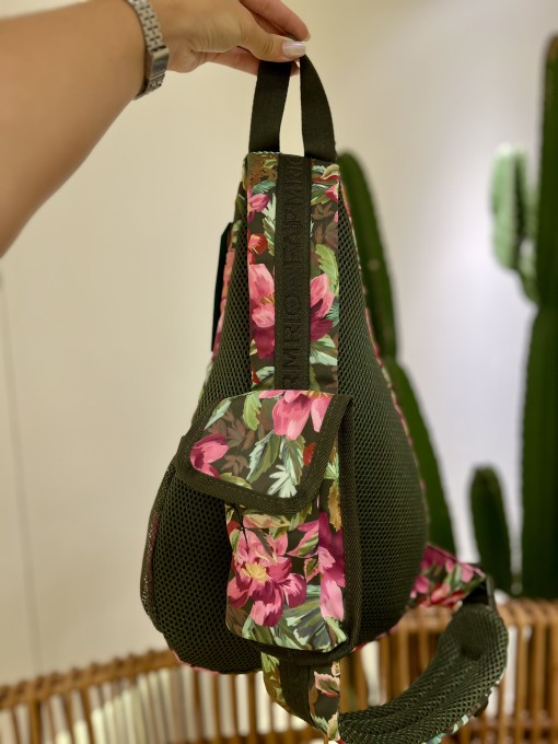 Mochila Rolezin Painted Flowers Verde