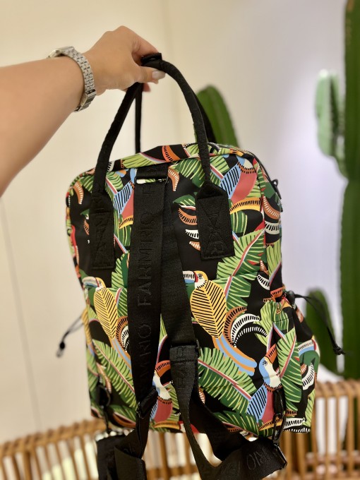 Mochila Etc Tucanos Com Folhagem