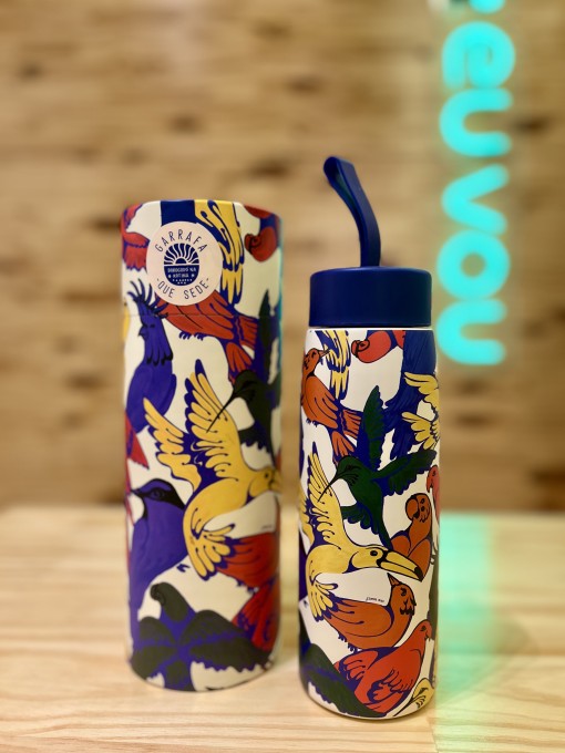 Garrafa Farm Que Sede 500ml Passarejo Multicolorido