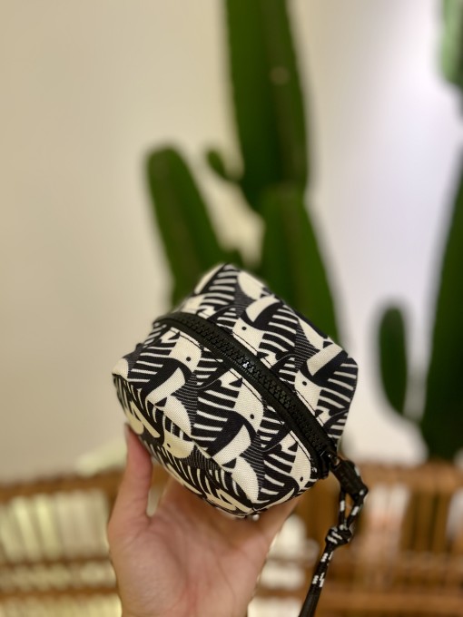 Necessaire Caçula Bico de Tucano