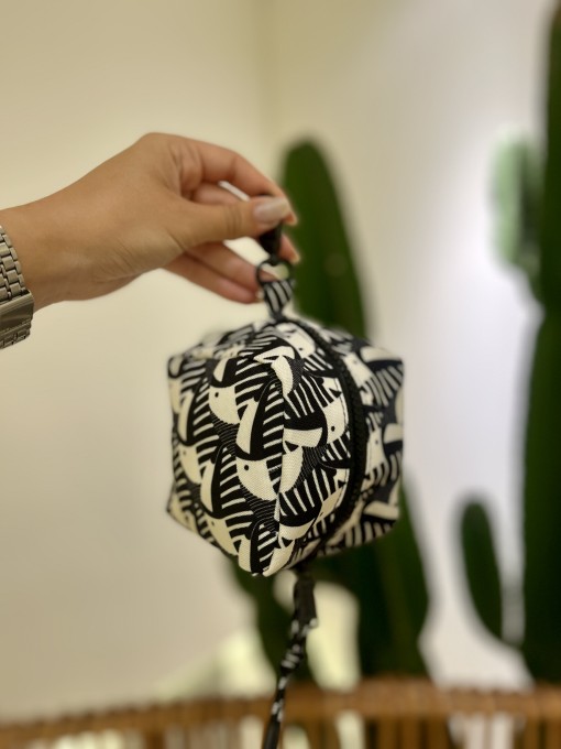 Necessaire Caçula Bico de Tucano