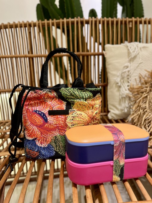 Lancheira Farm Ziriguidum Floral Paraíso