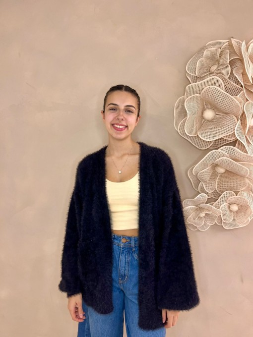 Cardigan Tricot Pelinho com Bolso Preto