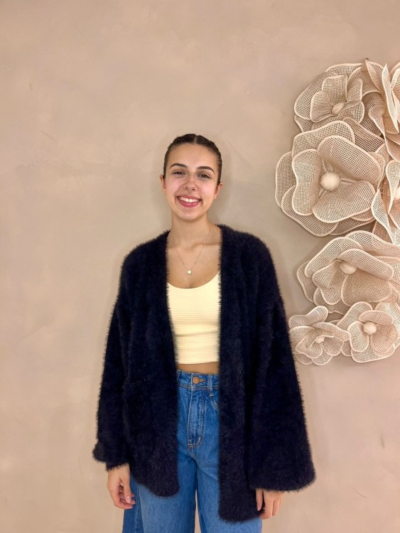 Cardigan Tricot Pelinho com Bolso Preto