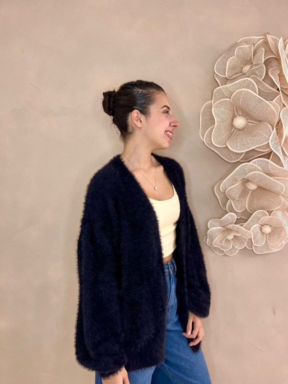 Cardigan Tricot Pelinho com Bolso Preto