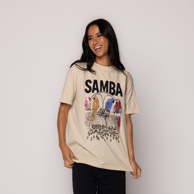 Tshirt Média Na avenida