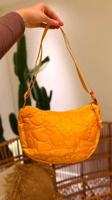 Bolsa Farm Banana P Puffer Amarelo