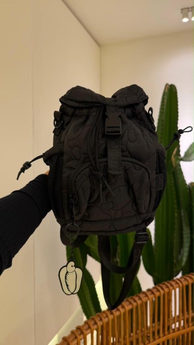 Bolsa Farm Pipoquinha Puffer Caju Preto