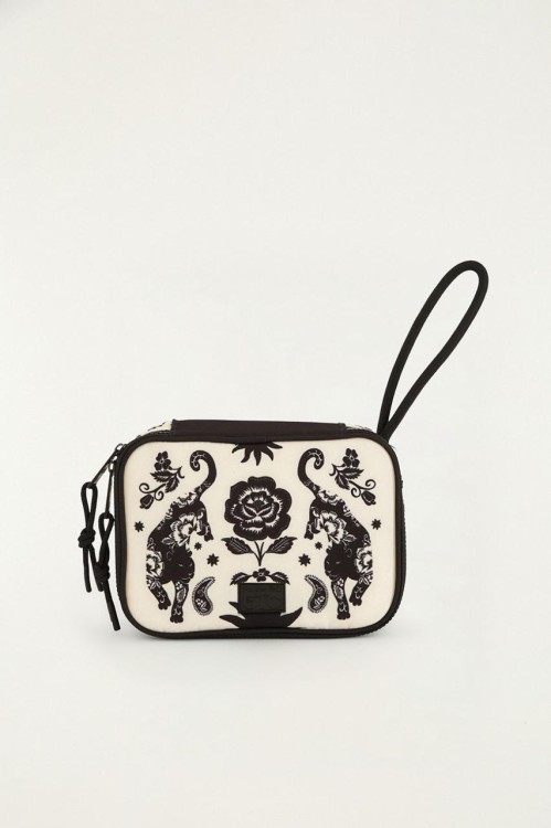 Necessaire Farm Xero Amor de Onça