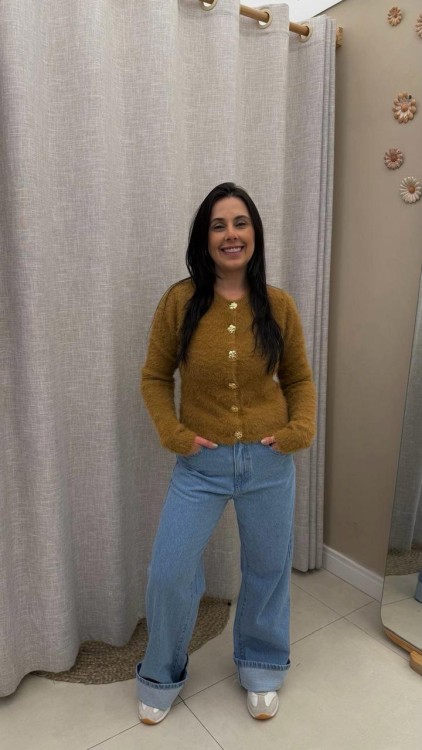 Cardigan Pelinho Curto Slim Marrom Arizona