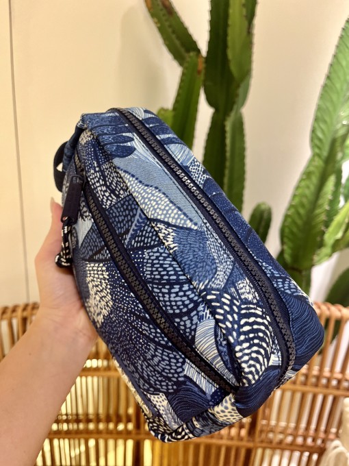 Necessaire Farm Amô Dotted Macaws